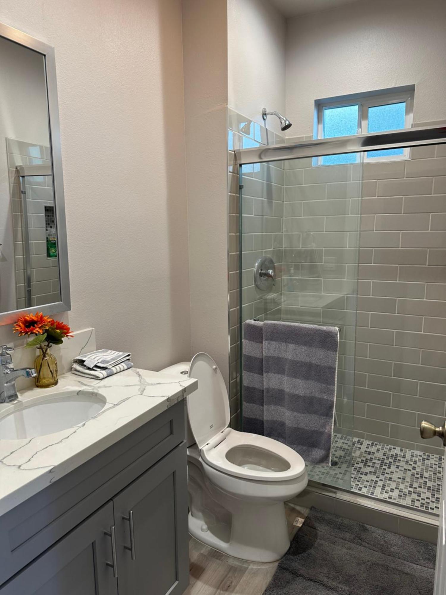 Private Room In New Appartment With Full Bath Los Angeles Exteriör bild