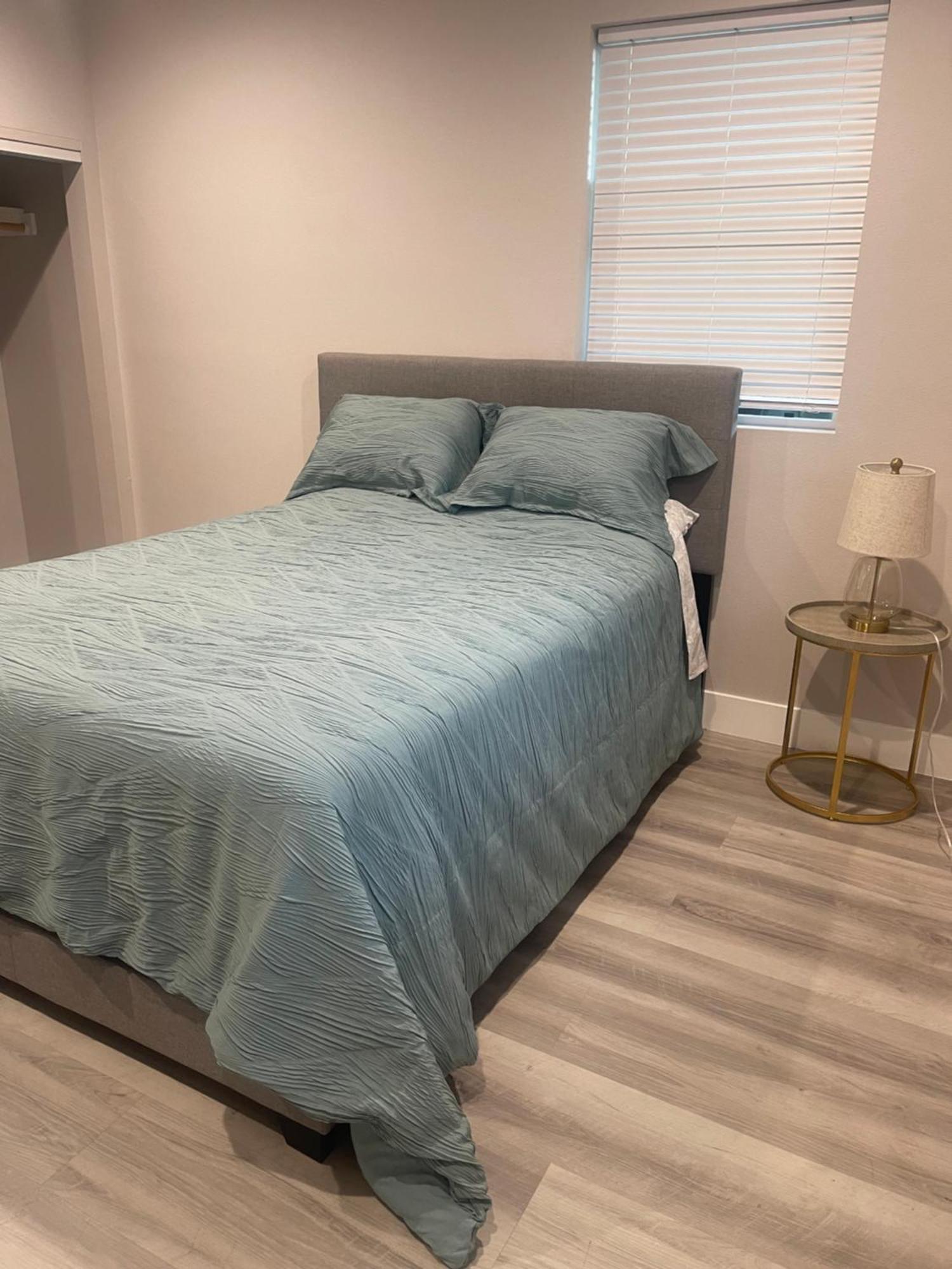 Private Room In New Appartment With Full Bath Los Angeles Exteriör bild